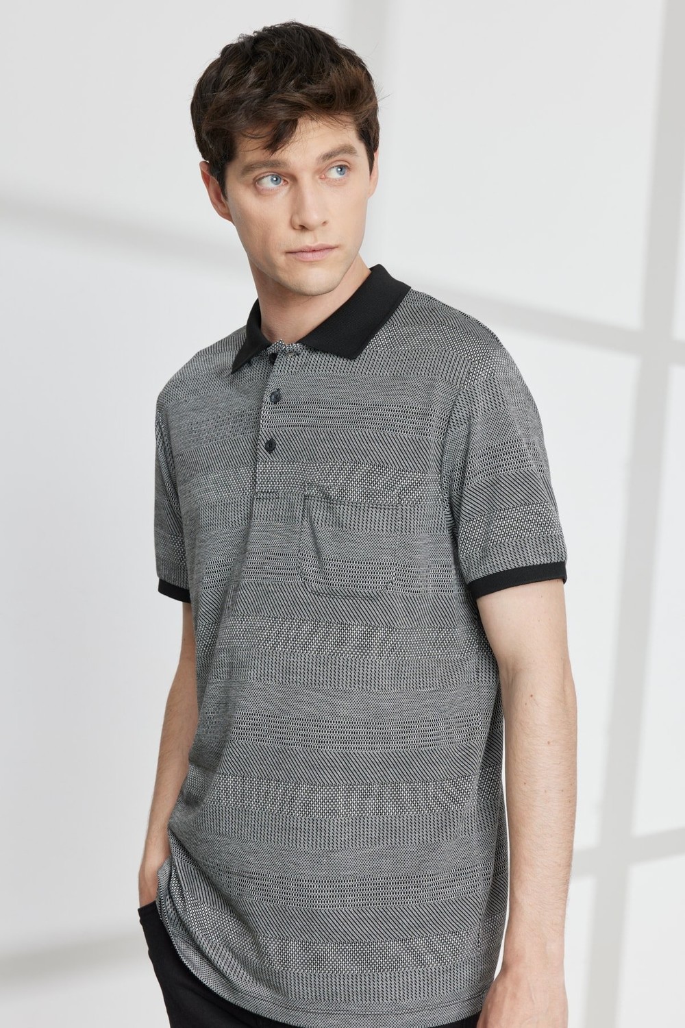 ALTINYILDIZ CLASSICS Men's Black Comfort Fit Comfortable Cut Polo Neck Jacquard T-Shirt.