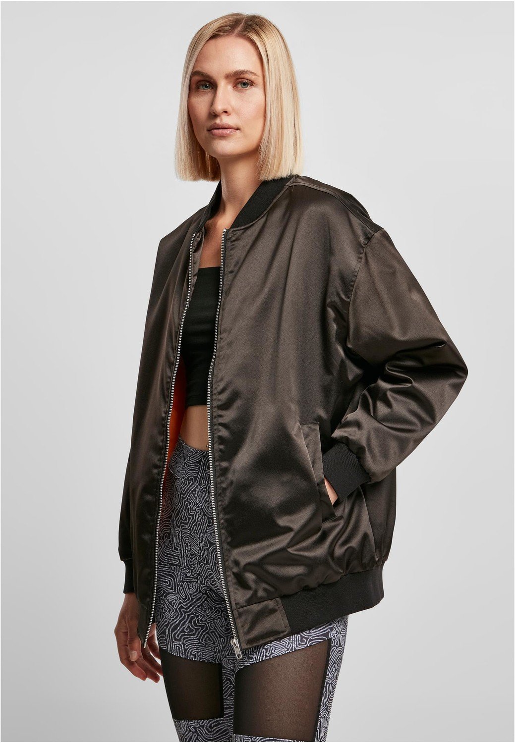 Dámská oversized saténová bomber bunda černá