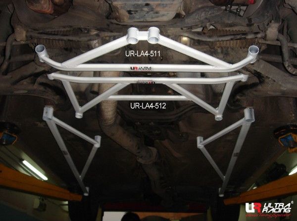 Rozpěrná tyč Ultra Racing Subaru Impreza WRX/STI GDB (01-07) - přední spodní výztuha
