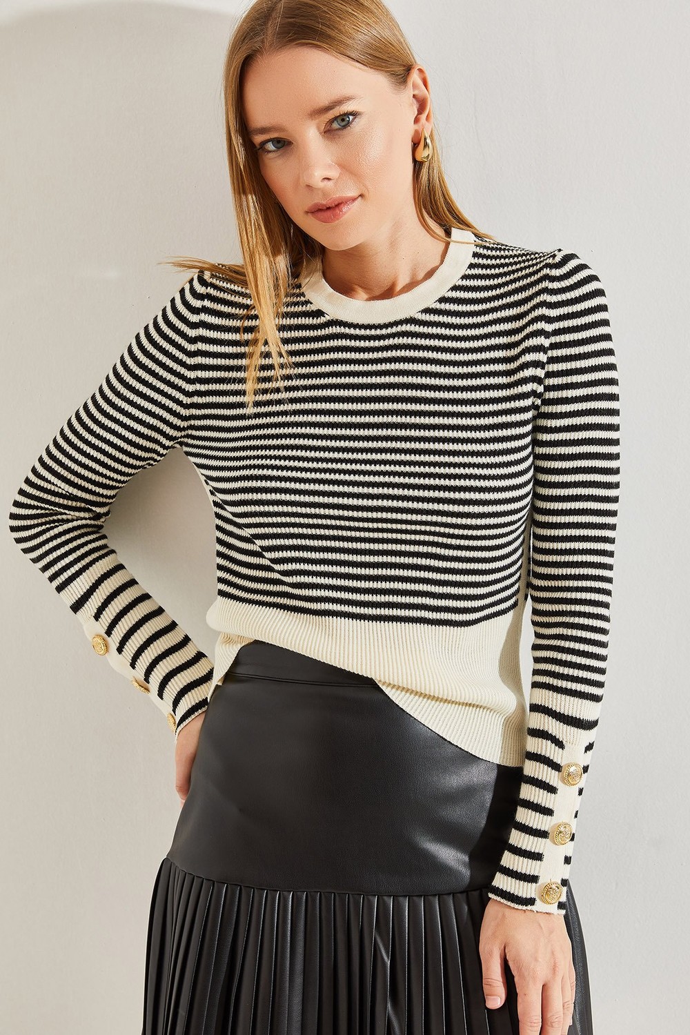 Bianco Lucci Women's Striped Knitwear Sweater with Buttons