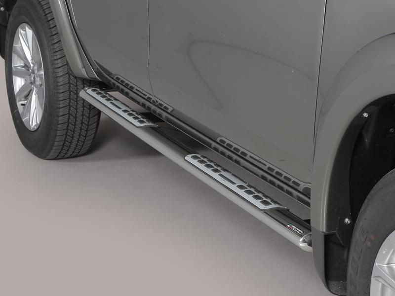 Misutonida Nerez boční designové nášlapy MITSUBISHI L 200 D.C.15-