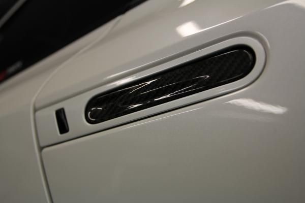 Karbonové boční kliky dveří Weightless Nissan GT-R R35 (08-)
