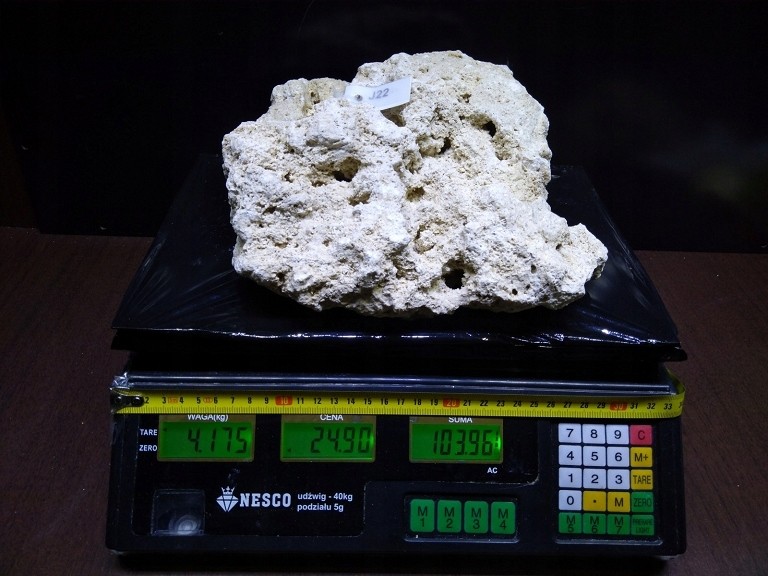 Suchá hornina 4,175 kg (24,90 PLN/kg) J22 Indonésie