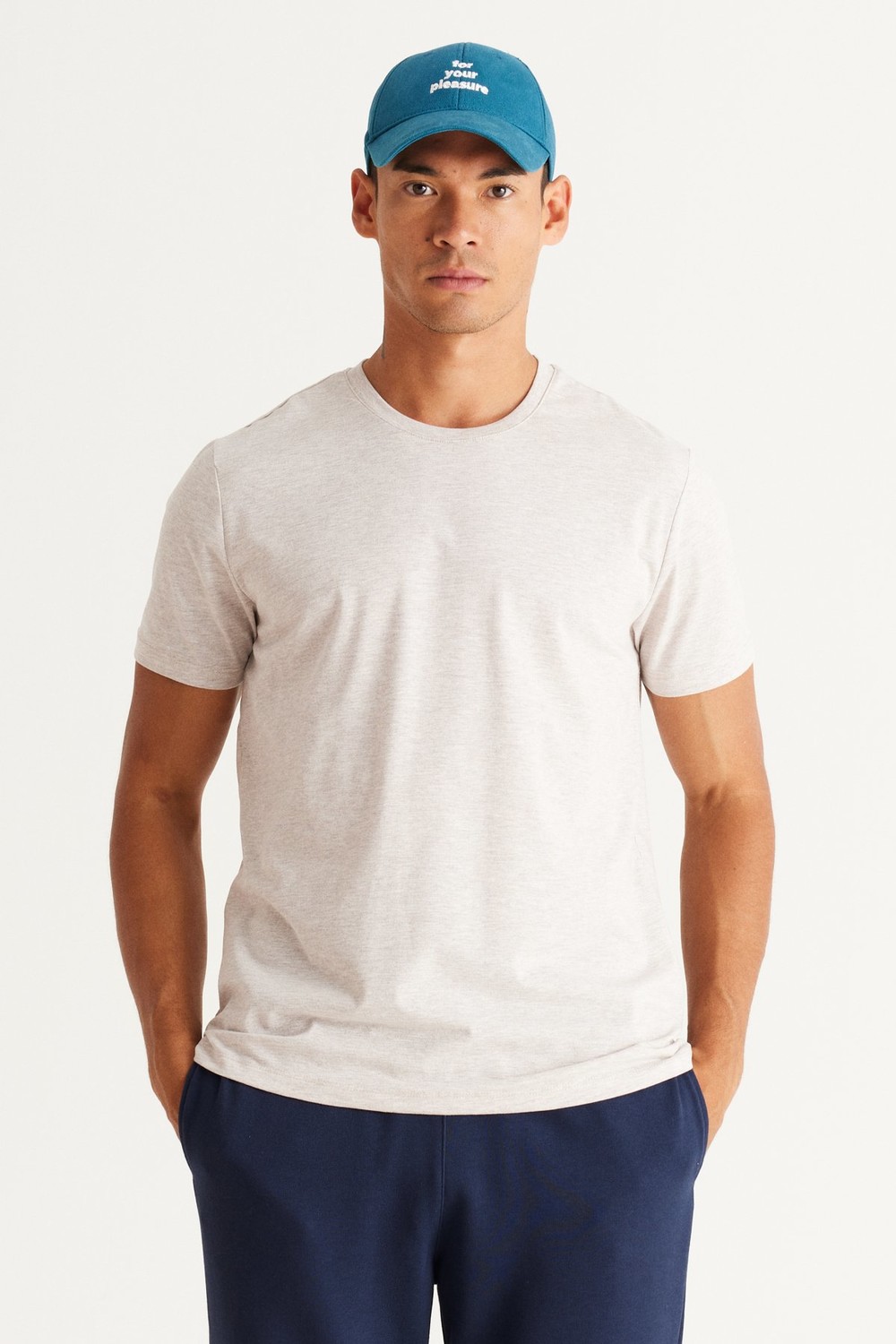 AC&Co / Altınyıldız Classics Men's Beige Melange Cotton Slim Fit Slim Fit Crewneck Short Sleeved T-Shirt.