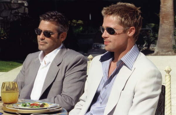 BRIDGEMAN IMAGES Umělecká fotografie George Clooney And Brad Pitt, (40 x 26.7 cm)