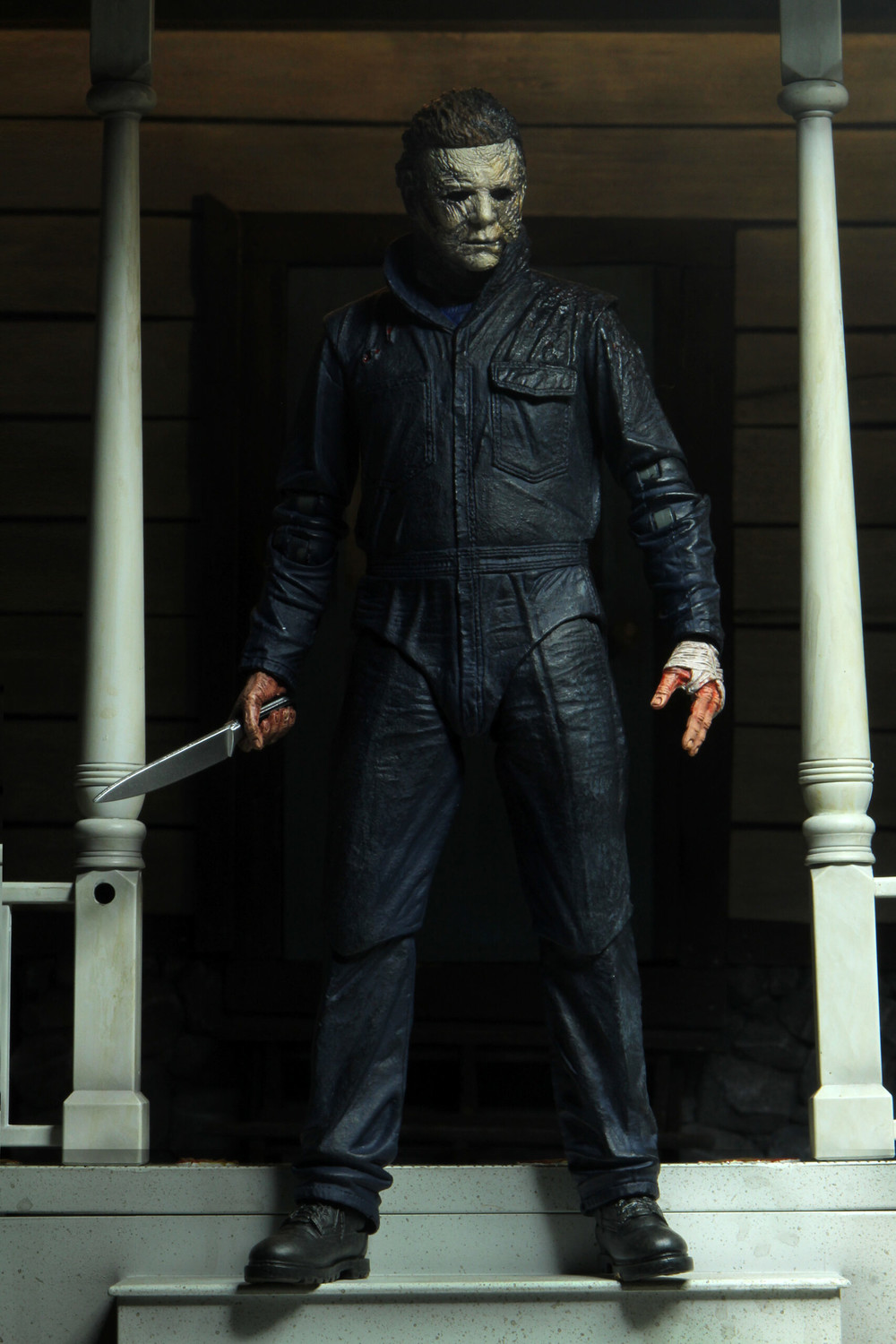 NECA | Halloween Kills (2021) - sběratelská figurka Ultimate Michael Myers 18 cm