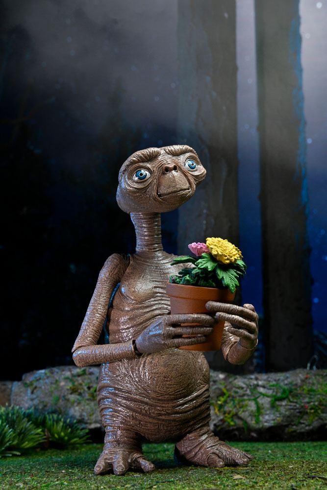 NECA | E.T. Mimozemšťan - sběratelská figurka Ultimate E.T. 11 cm