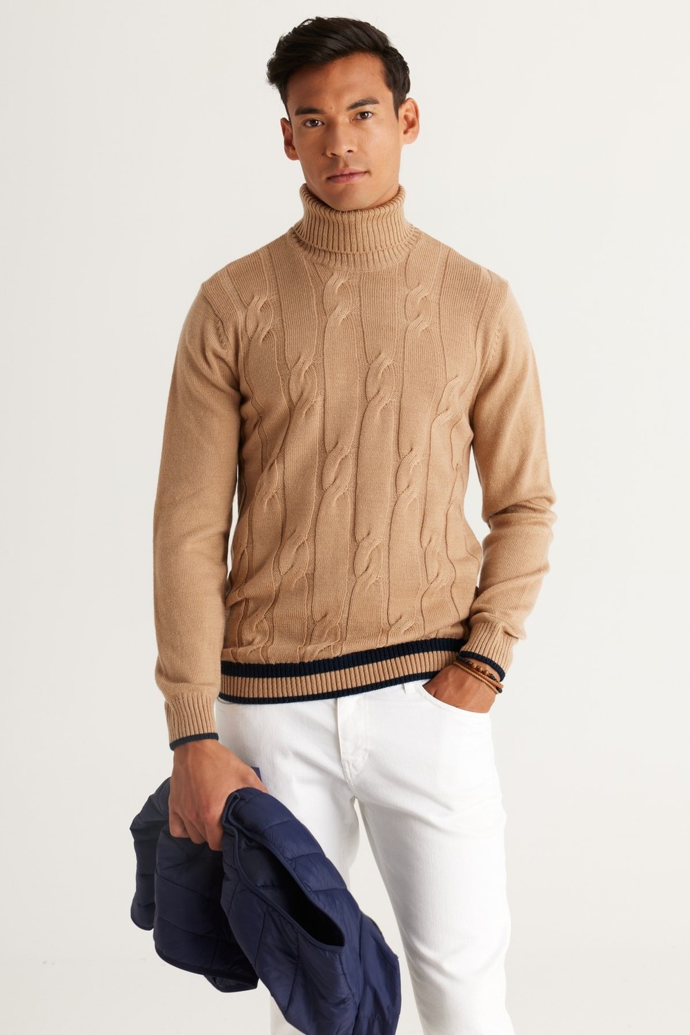 AC&Co / Altınyıldız Classics Men's Beige Standard Fit Normal Cut Full Turtleneck Jacquard Knitwear Sweater.