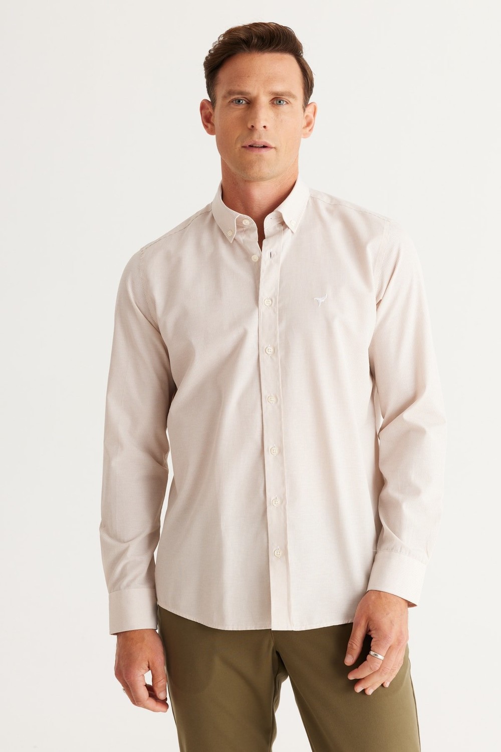 AC&Co / Altınyıldız Classics Men's Beige-White Slim Fit Slim Fit Button-down Collar Cotton Striped Shirt