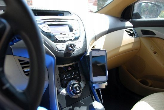 Konzole Kuda pro telefon Hyundai Elantra od 2010