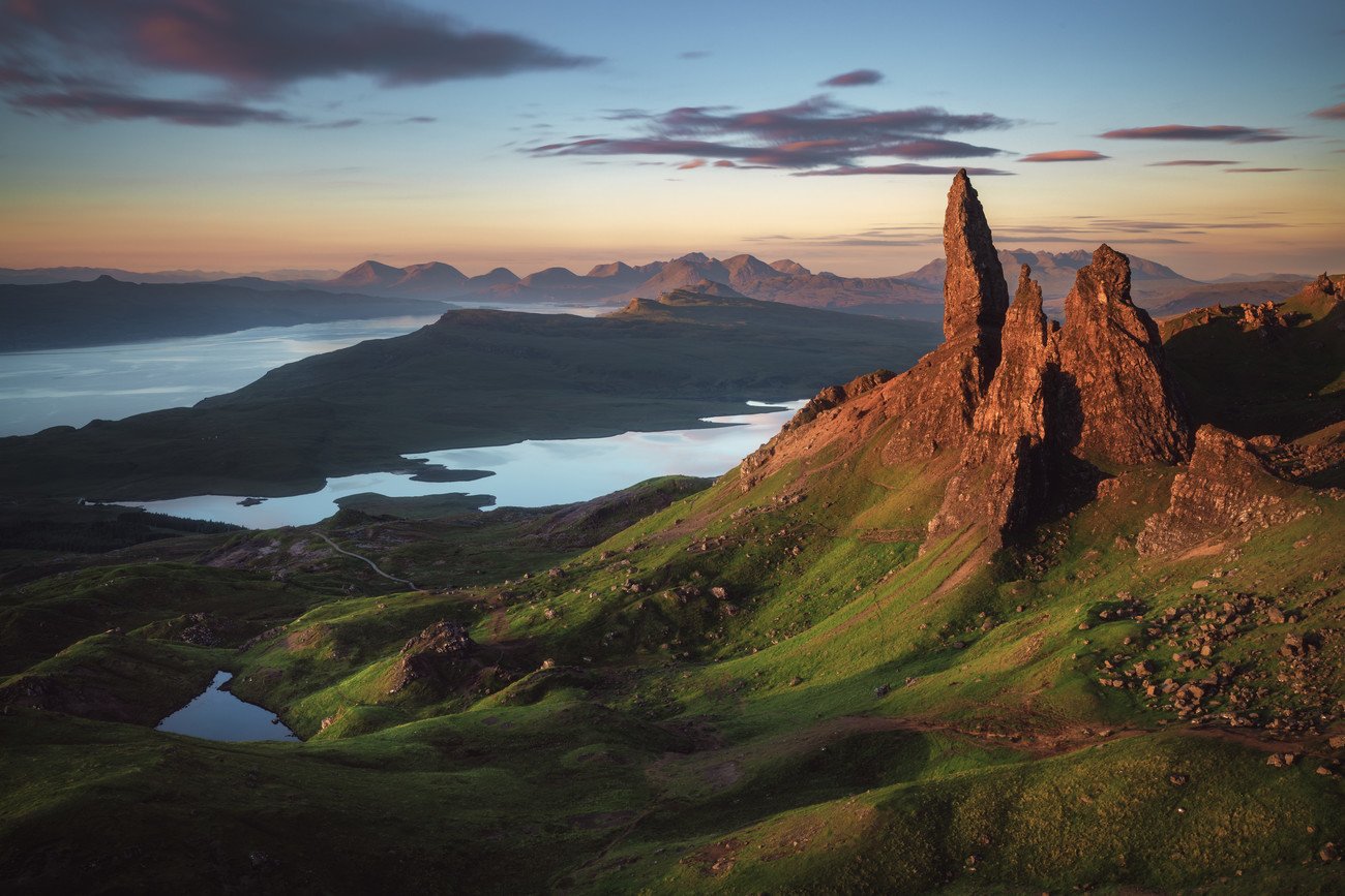 Jean Claude Castor Umělecká fotografie Scotland - Old Man of Storr, Jean Claude Castor, (40 x 26.7 cm)