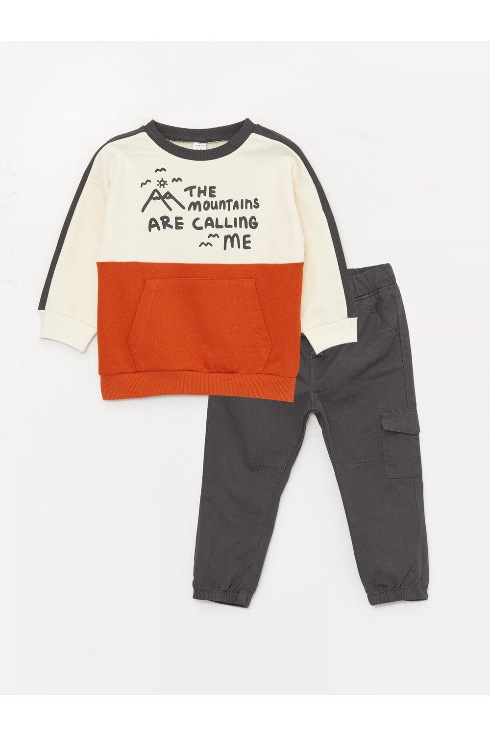 LC Waikiki Baby Boy with Crew Neck Printed Sweatshirt and Pants 2-Pair Set