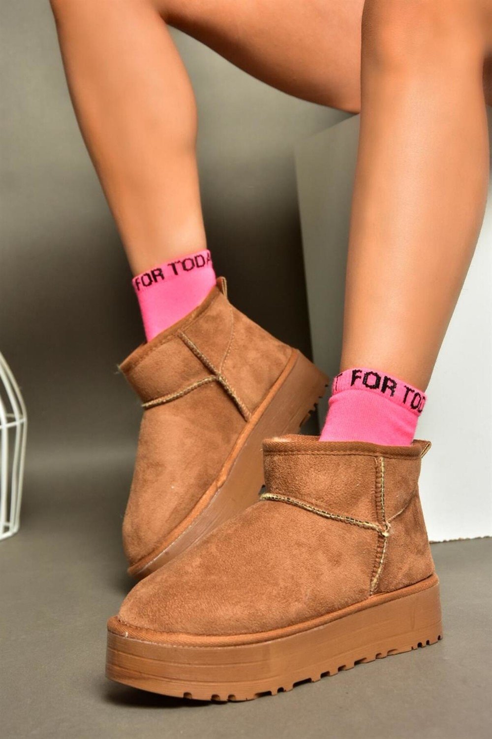 Fox Shoes R612033402 Tan Women's Boots with a thick sole with suede and a pile inner