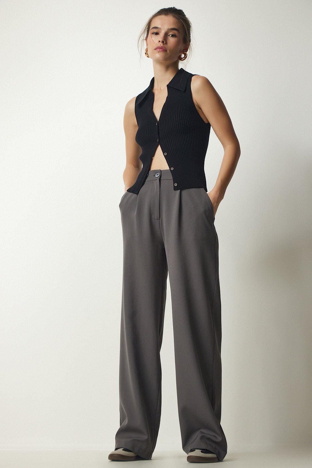 Happiness İstanbul Women's Gray Pleated Woven Trousers