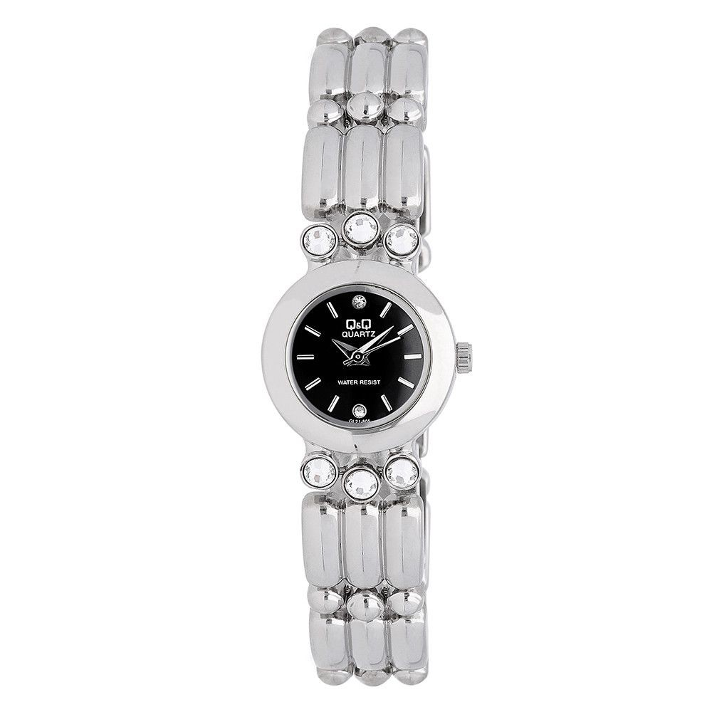 Základní model dámských módních hodinek Q&Q Lucy s ocelovým tahem. Hodinky jsou vyrobeny v kombinaci nerezové oceli a kovu. Pouzdro hodinek a řemínek jsou osazeny šesti skleněnými kam Q&Q Lucy - A