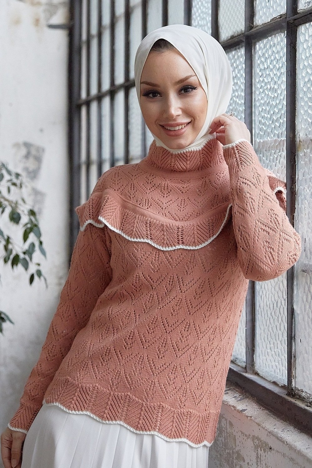 InStyle Alvi Tricot Sweater with Frill Detail - Salmon