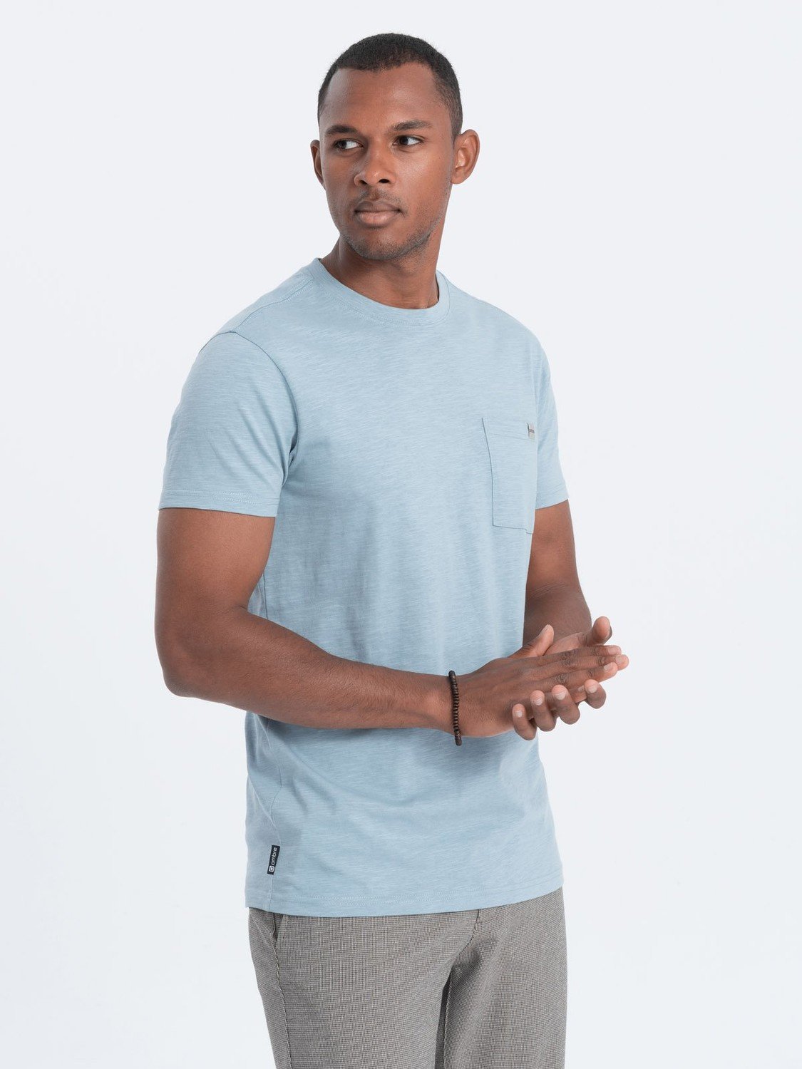 Ombre Men's knitted T-shirt with patch pocket