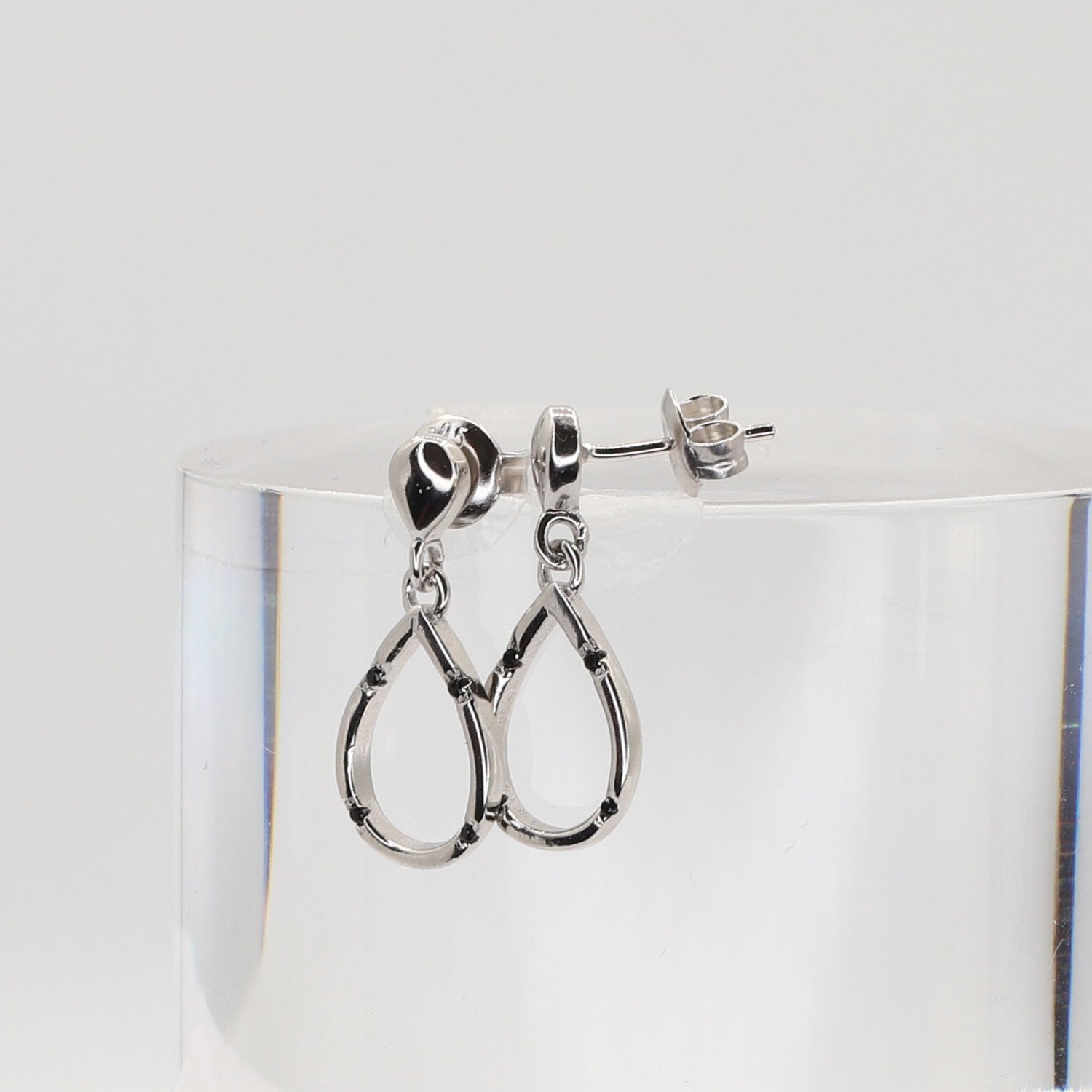 Stříbrné náušnice 104813