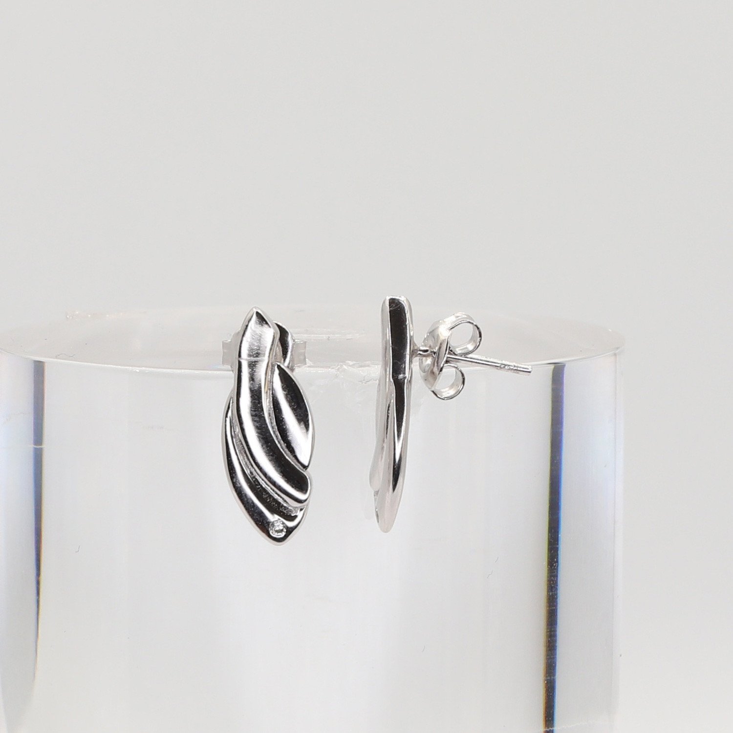 Stříbrné náušnice 104816