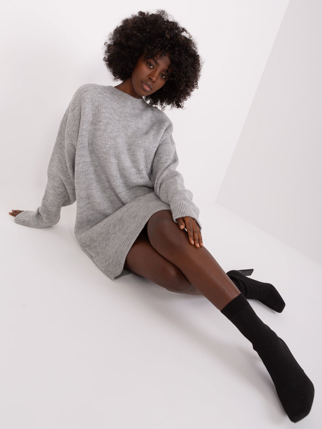 Šedé oversize pletené šaty RUE PARIS