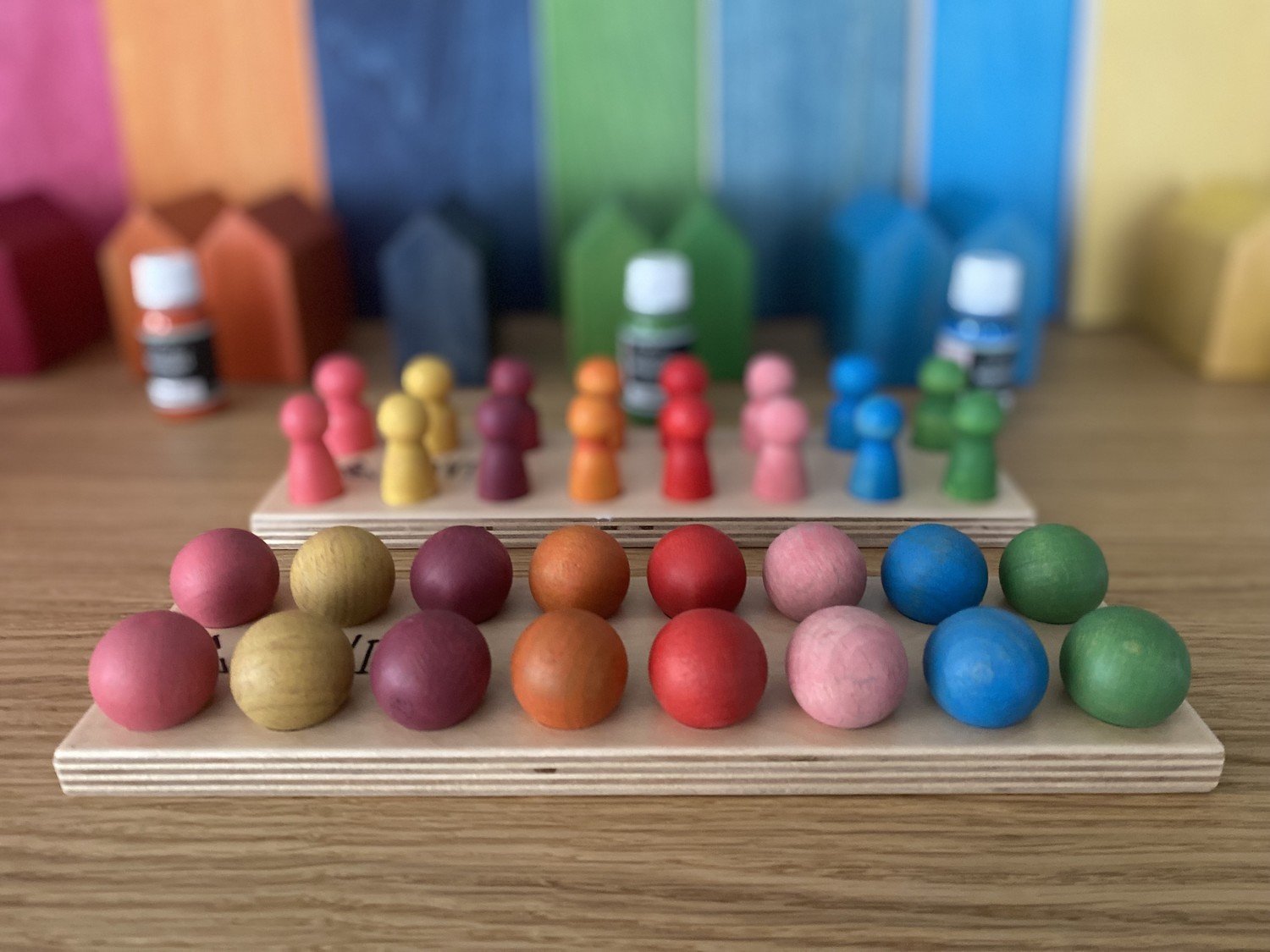 BaaVi Montessori dřevěné kuličky Barva: mix barev