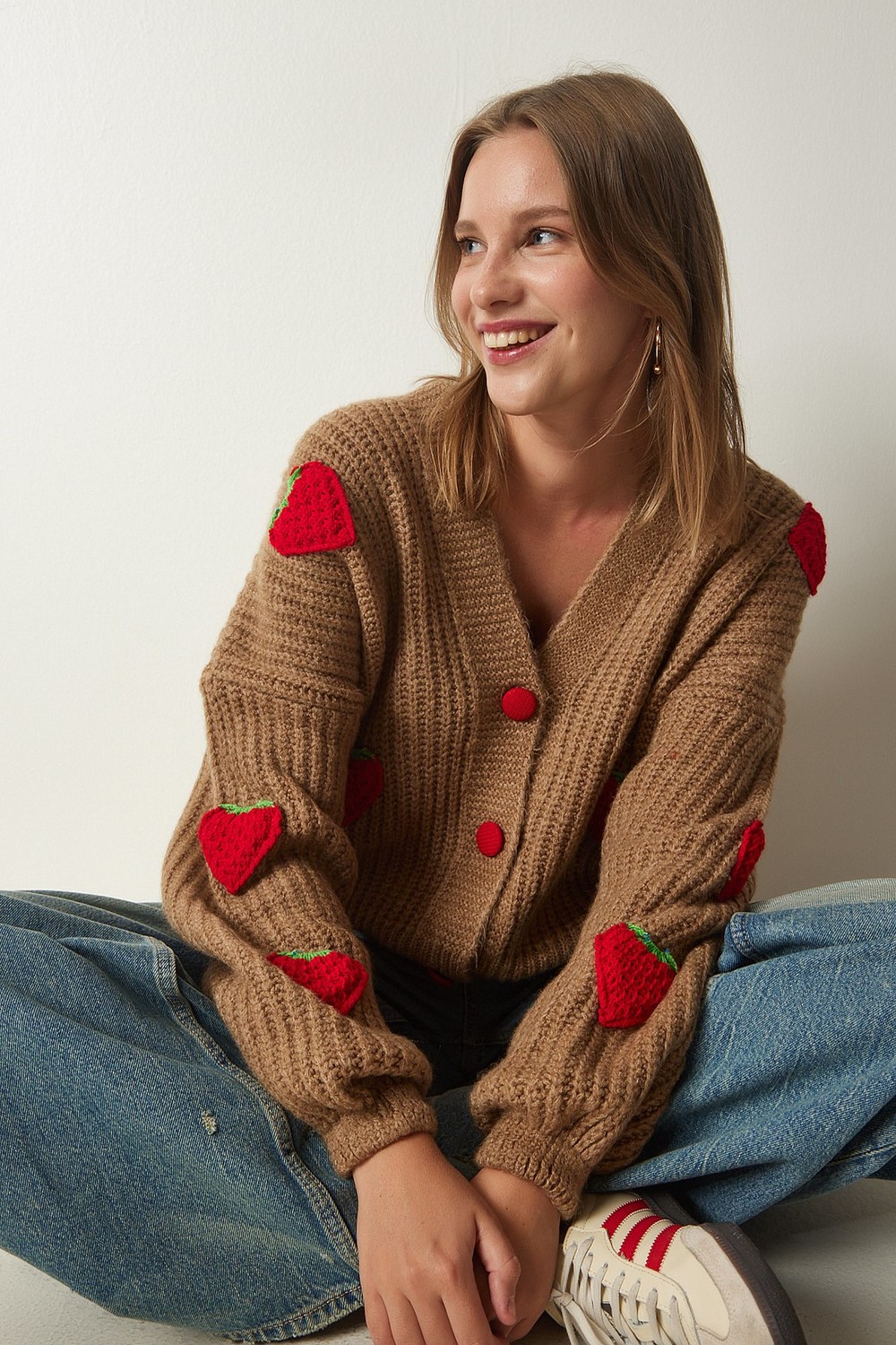 Happiness İstanbul Women's Camel Strawberry Motif Oversize Knitwear Cardigan