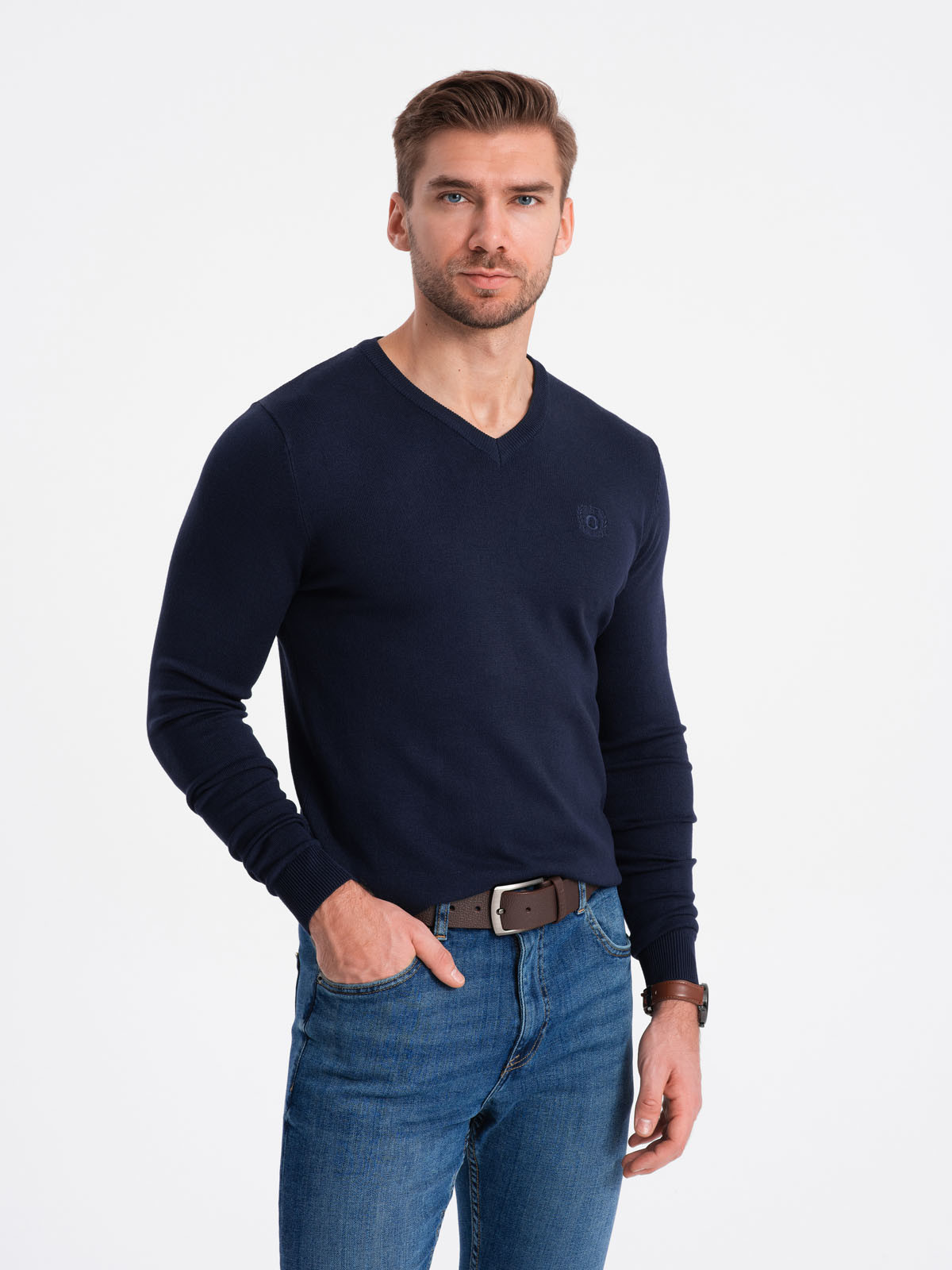 Elegant men's sweater with a v-neck - navy blue V22 OM-SWBS V22 OM-SWBS - 0107