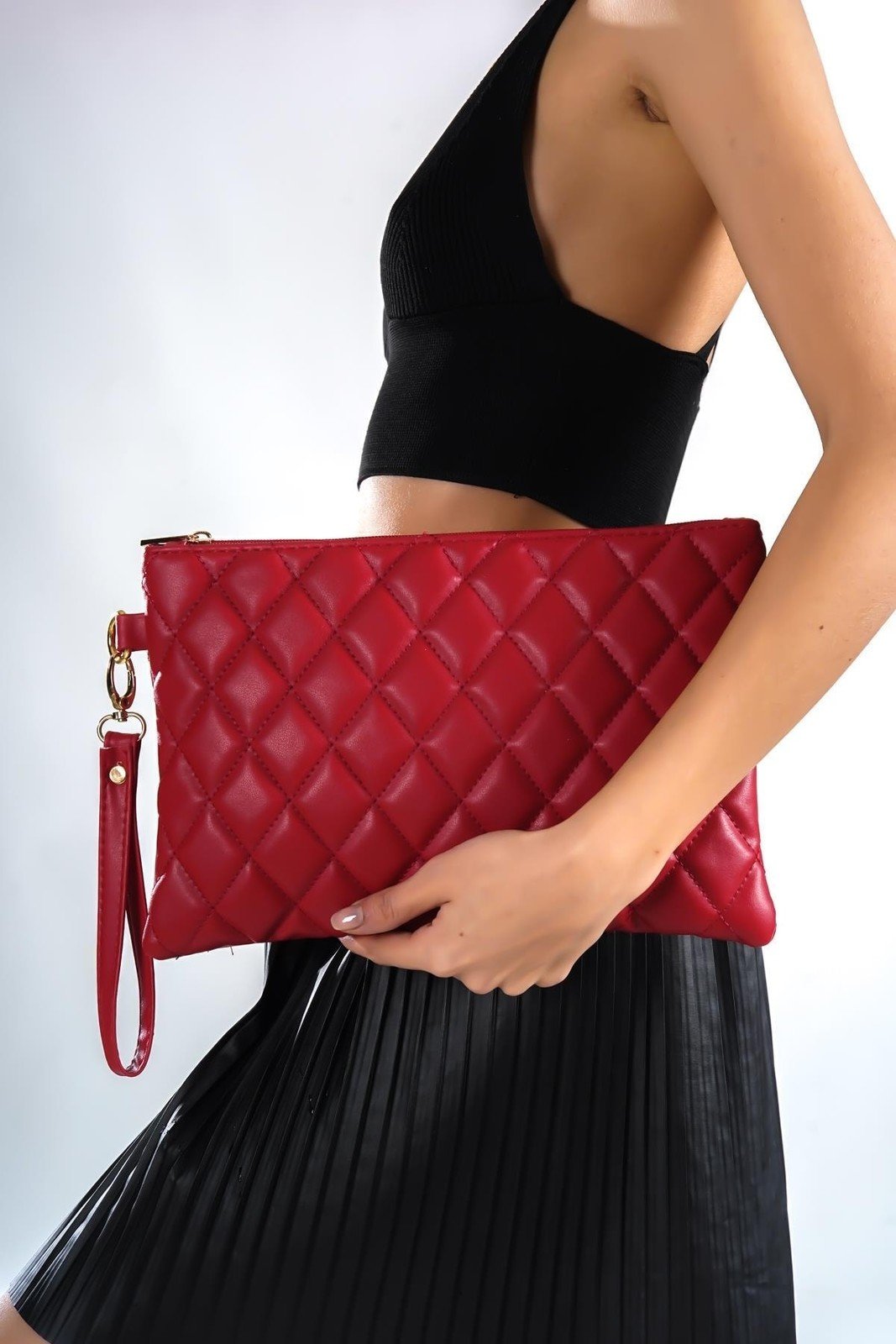 Capone Outfitters Capone Red Paris Quilted Red Women's Bag