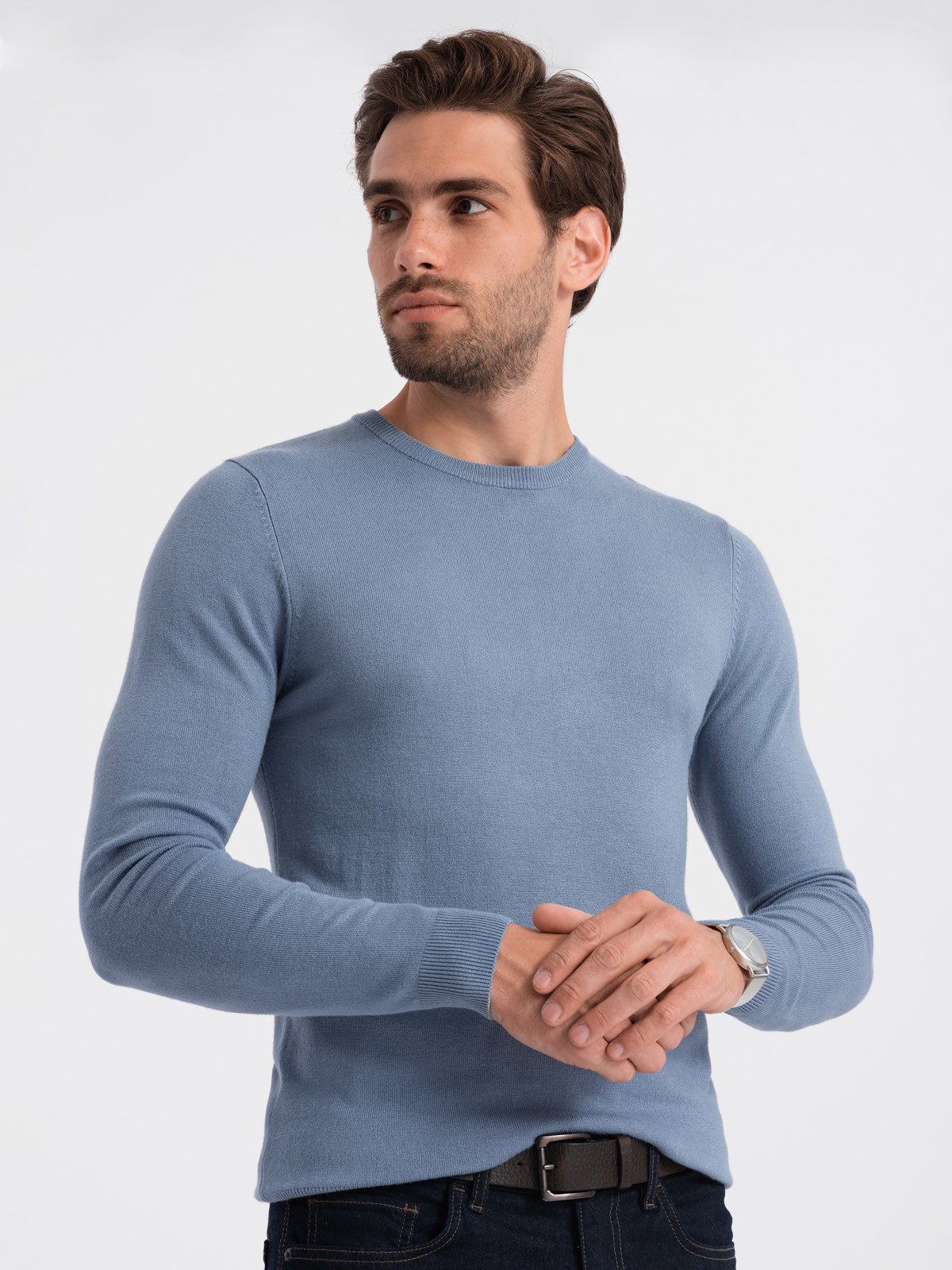Classic men's sweater with round neckline - light blue V10 OM-SWBS V10 OM-SWBS - 0106