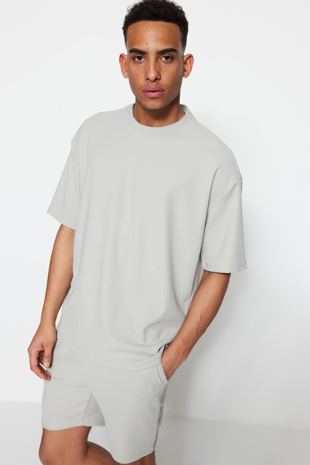 Trendyol Limited Edition Gray Men's Oversize Crew Neck Short Sleeve Textured Ottoman T-Shirt