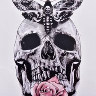 Dočasné tetování smrtihlav s lebkou a růží