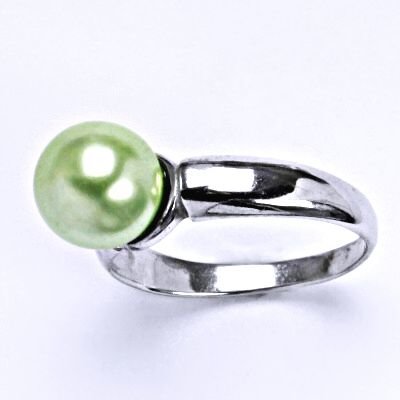 ČIŠTÍN s.r.o Stříbrný prsten s umělou perlou světle zelenou 10 mm, T 1180 V, vel.58 13831
