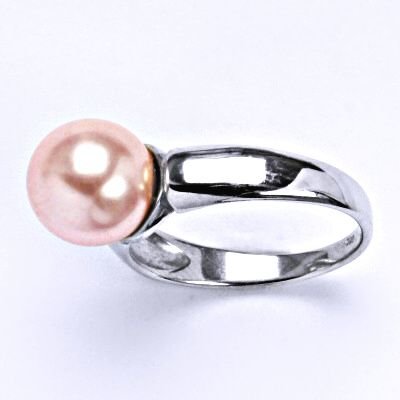 ČIŠTÍN s.r.o Stříbrný prsten s umělou perlou růžovou, T 1180 V 13829