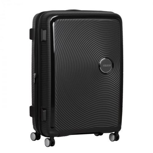 Černý kufr se skořepinou na kolečkách