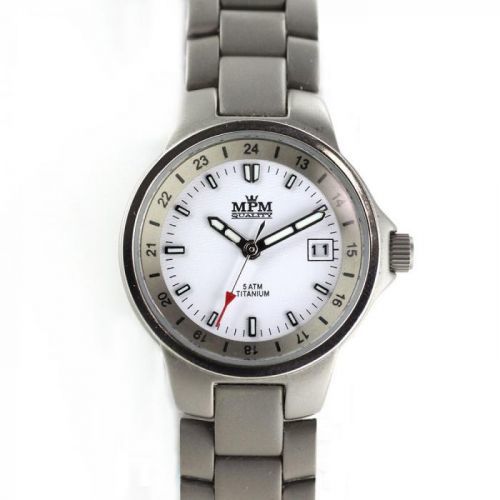 Dámské hodinky s datumem v moderním titanovém pouzdru.0205 170593 W02M.10349.A