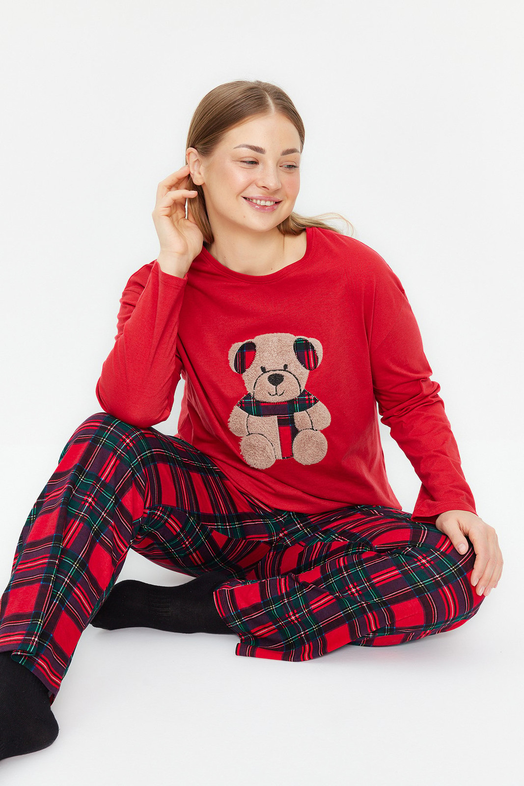 Trendyol Curve Red Teddy Bear Pattern Plaid-Check Knitted Pajamas Set