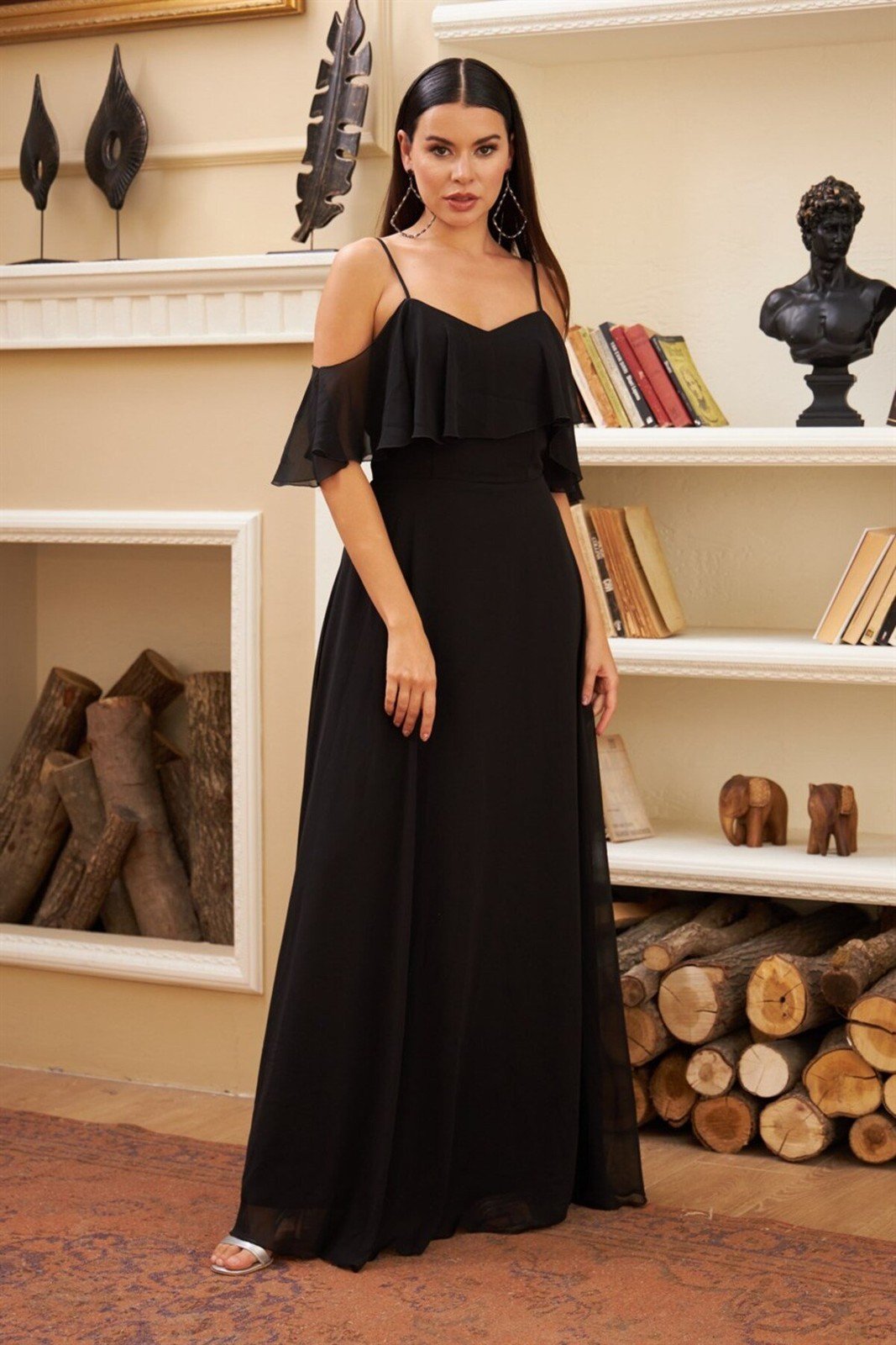 Carmen Black Evening Dress with Low Sleeves and Straps