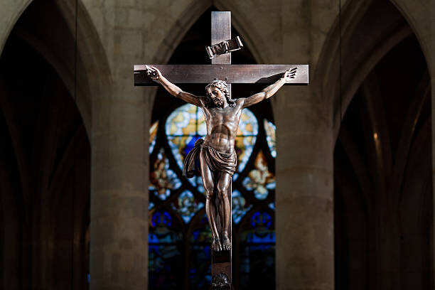 Nico De Pasquale Photography Umělecká fotografie Statue of Jesus Christ on cross, Nico De Pasquale Photography, (40 x 26.7 cm)