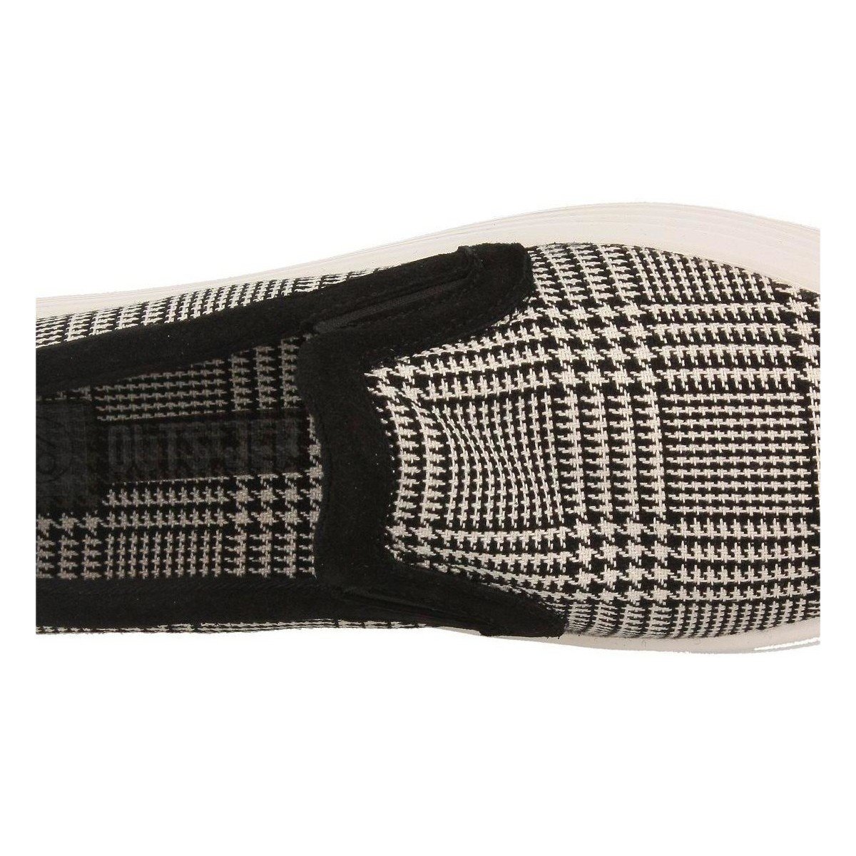 Sixty Seven  HARA  Černá