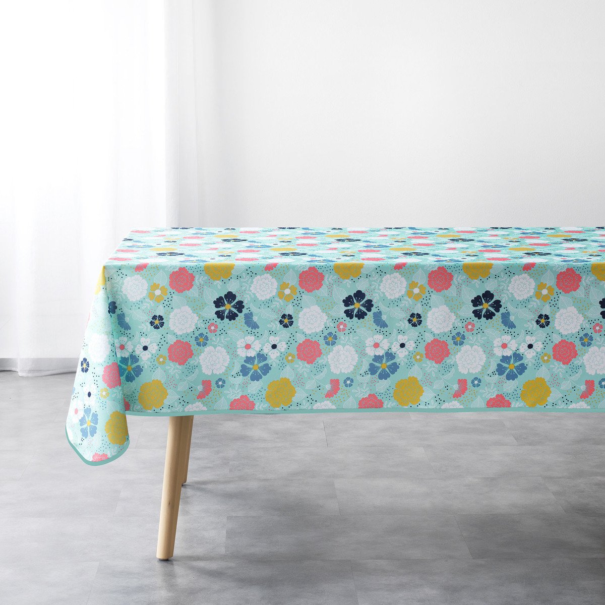 Douceur d intérieur  NAPPE RECTANGLE 150 x 240 CM POLYESTER IMPRIME LILY MENTHE  ruznobarevne