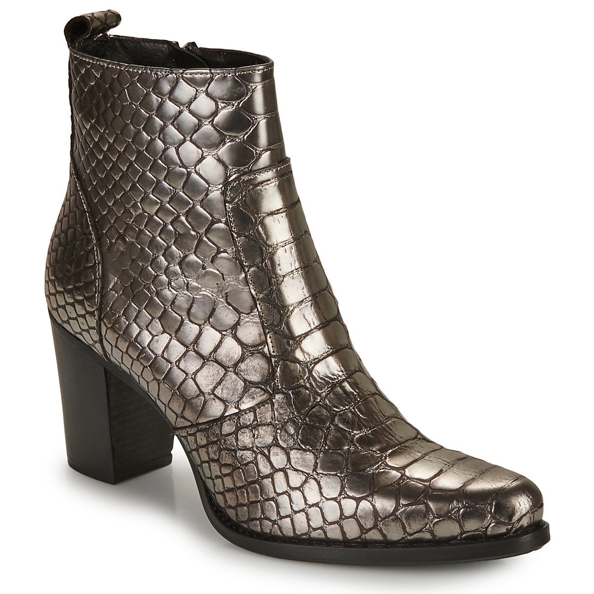 Regard  SALLY  Stříbrná