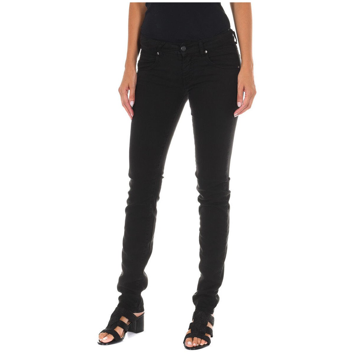 Met  10DBF0475-B088-0999  Černá