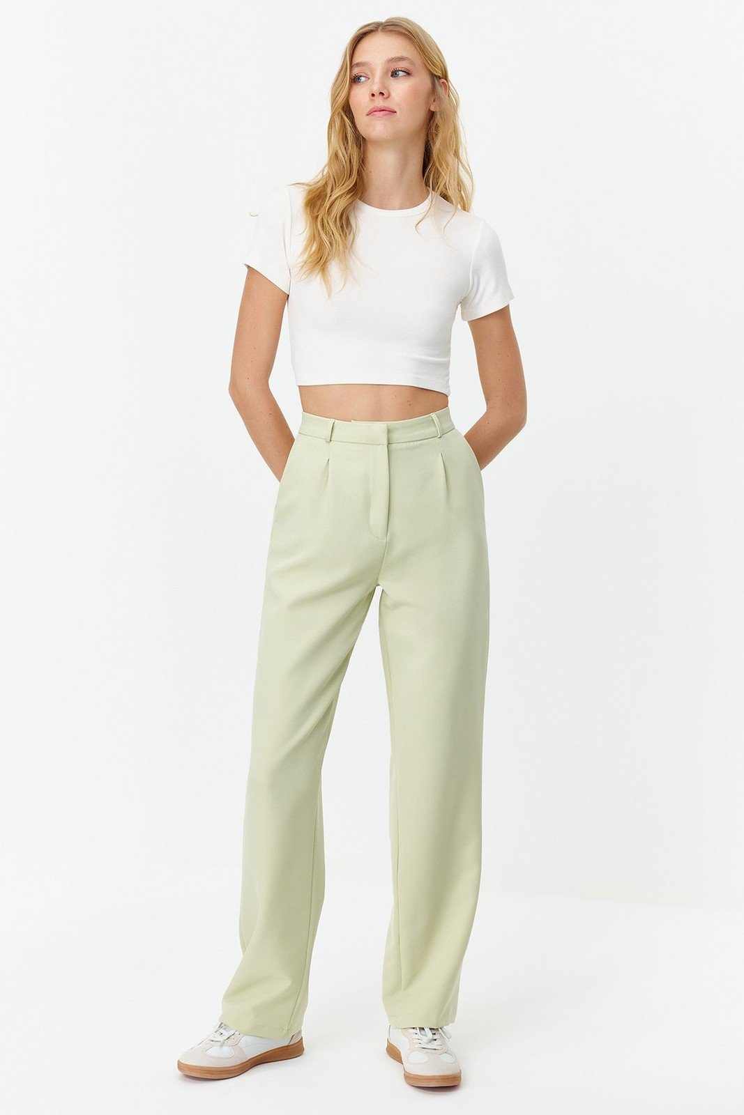 Trendyol Mint Straight Cut Wide Leg Pleated Trousers