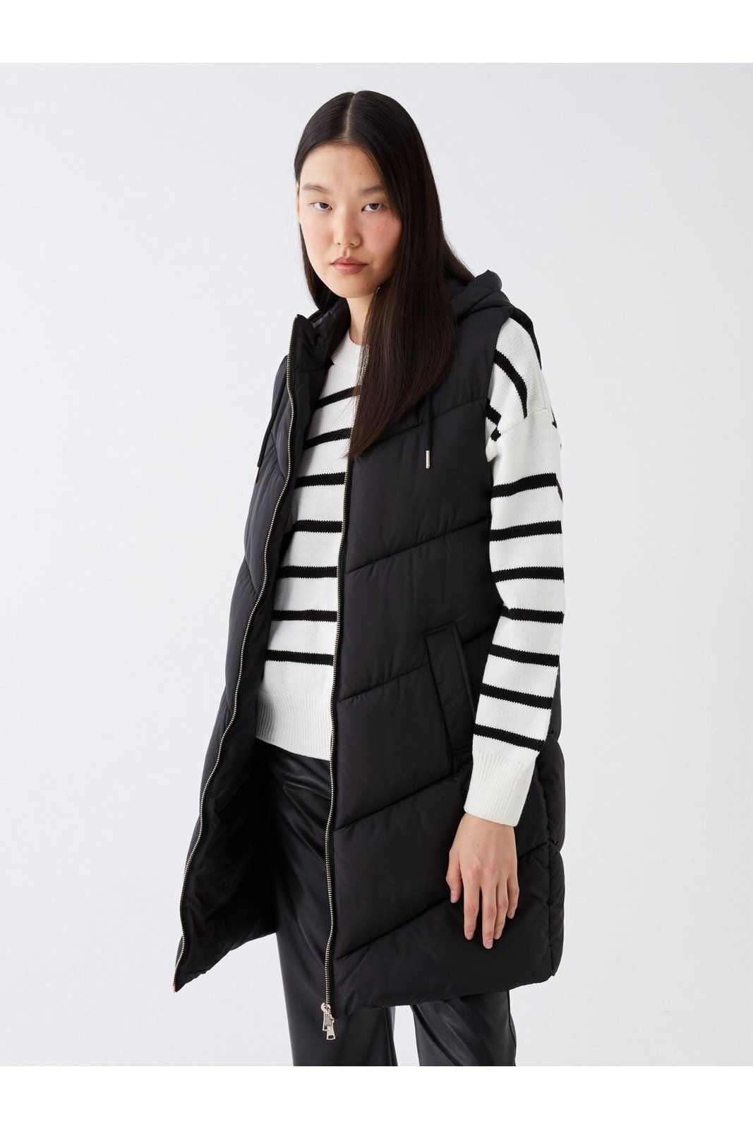 LC Waikiki Women's Hooded Plain Puffer Vest