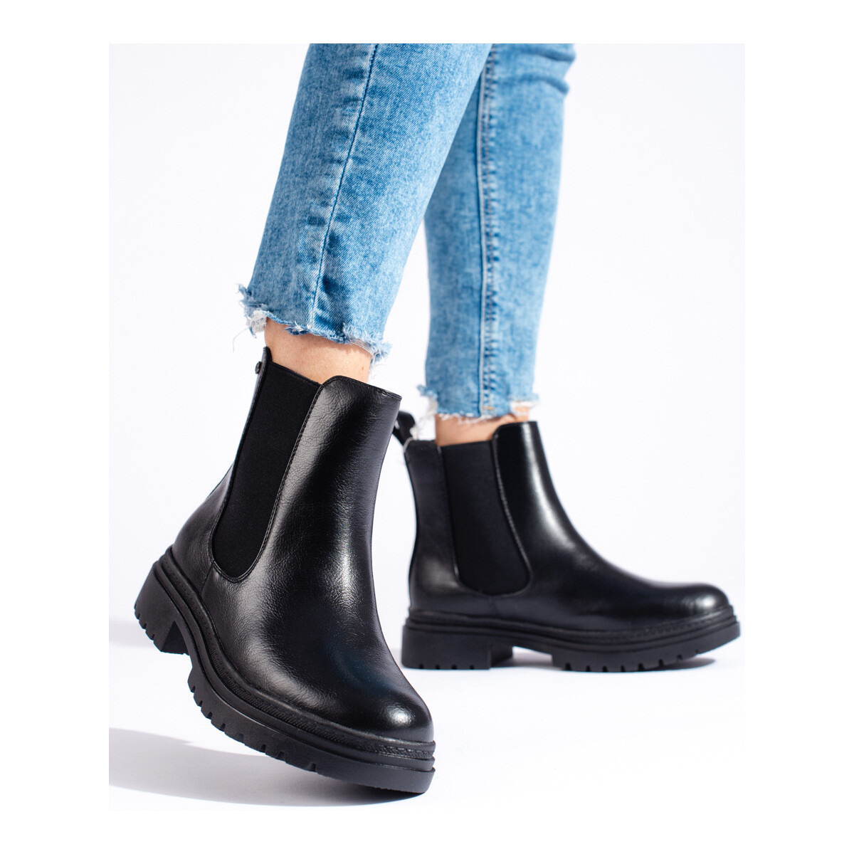 W. Potocki  Trendy dámské  kotníčkové boty černé platforma  ruznobarevne