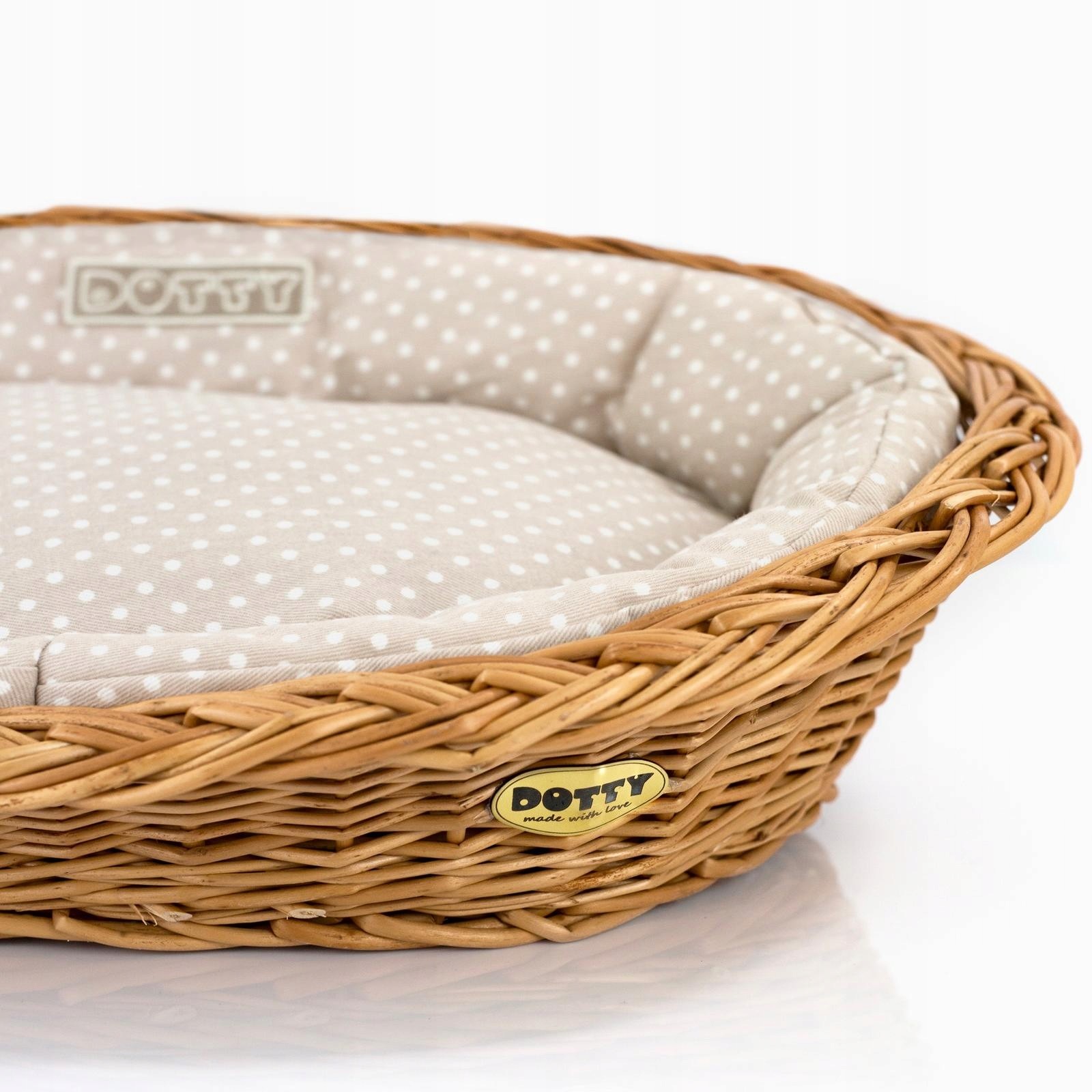pelíšek pro psa v přírodním proutěném košíku s polštářkem ze 100% bavlny