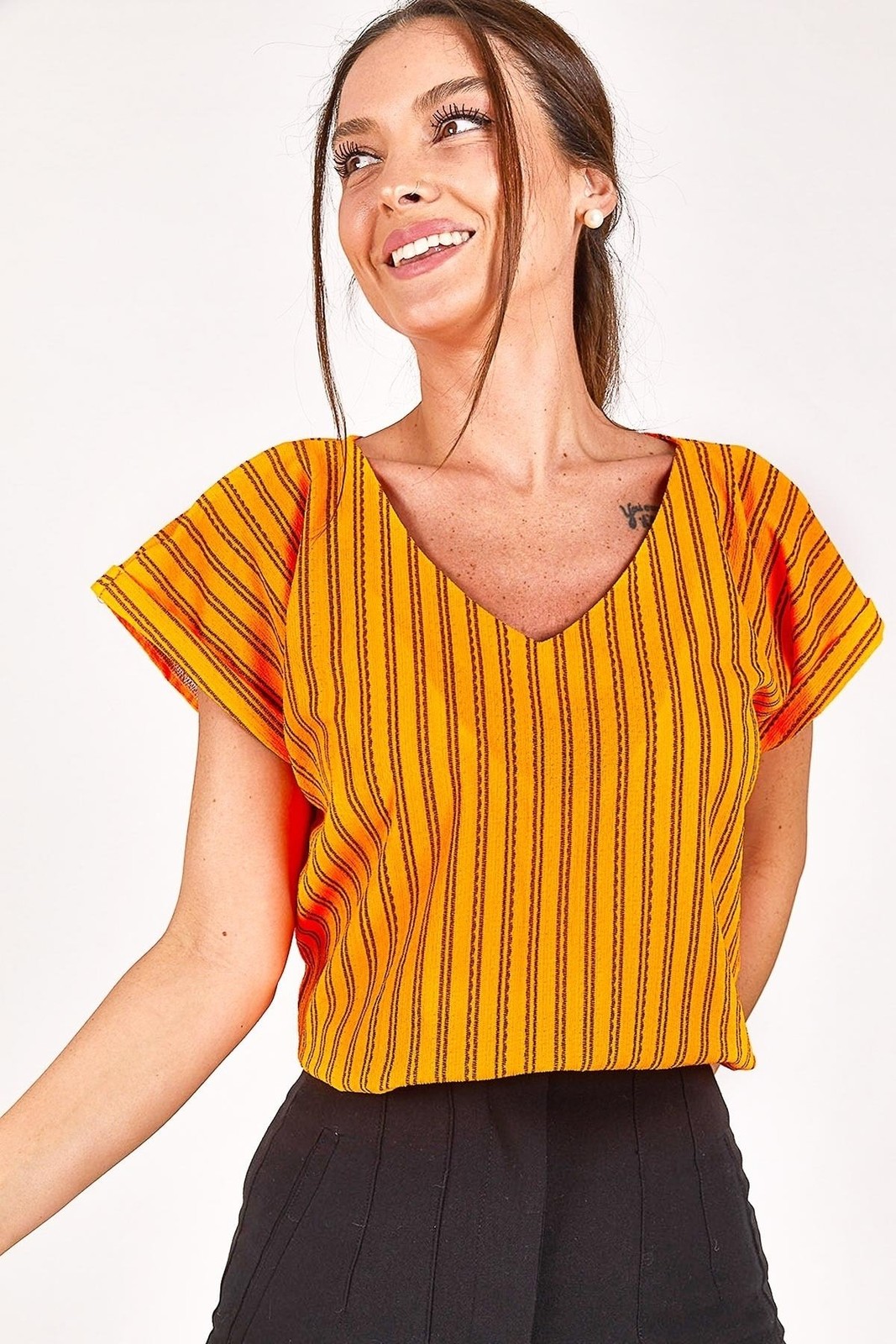 armonika Women's Neon Orange V-Neck Short Sleeve Blouse