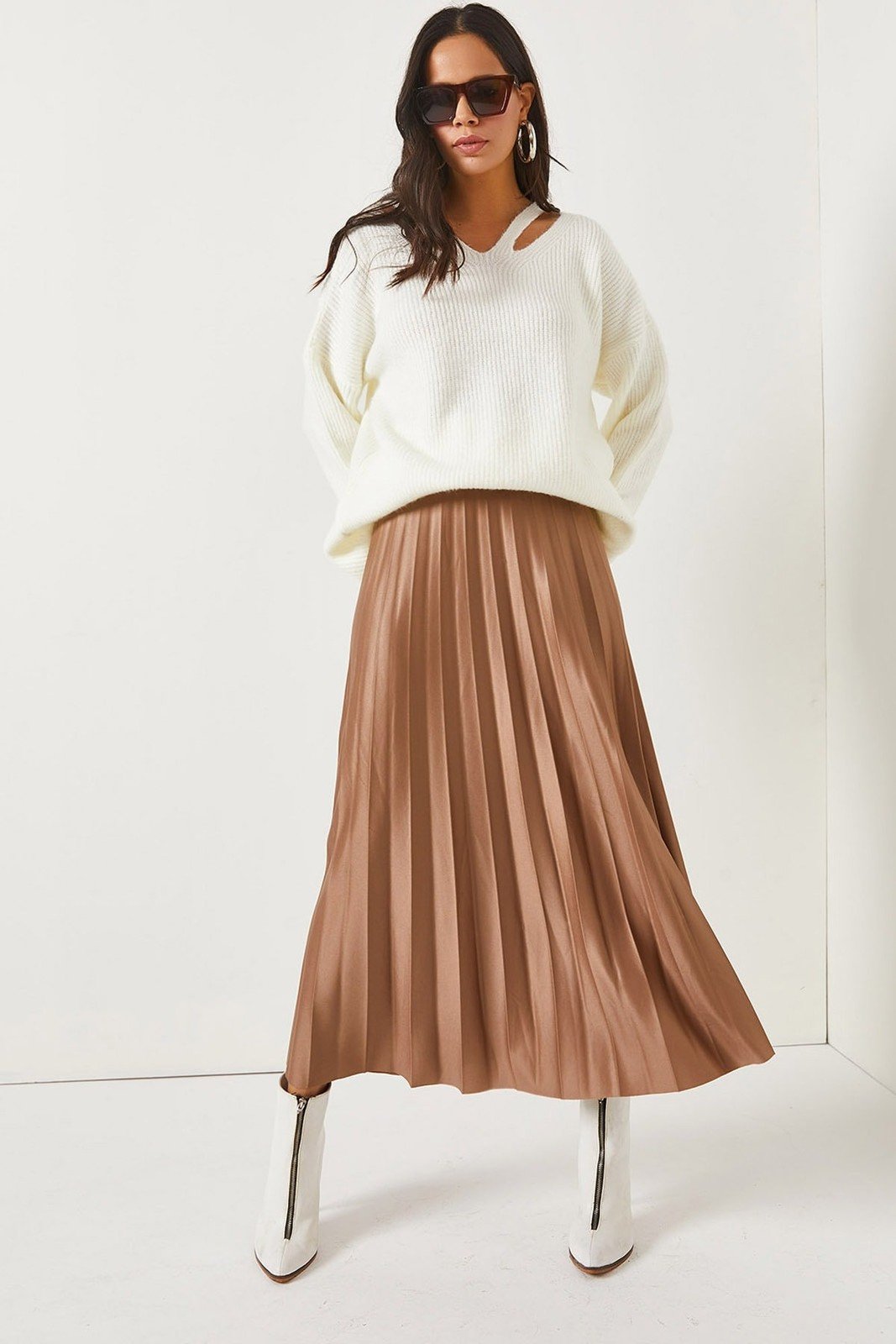 Olalook Milk Brown Leather Look A-Line Pleat Skirt