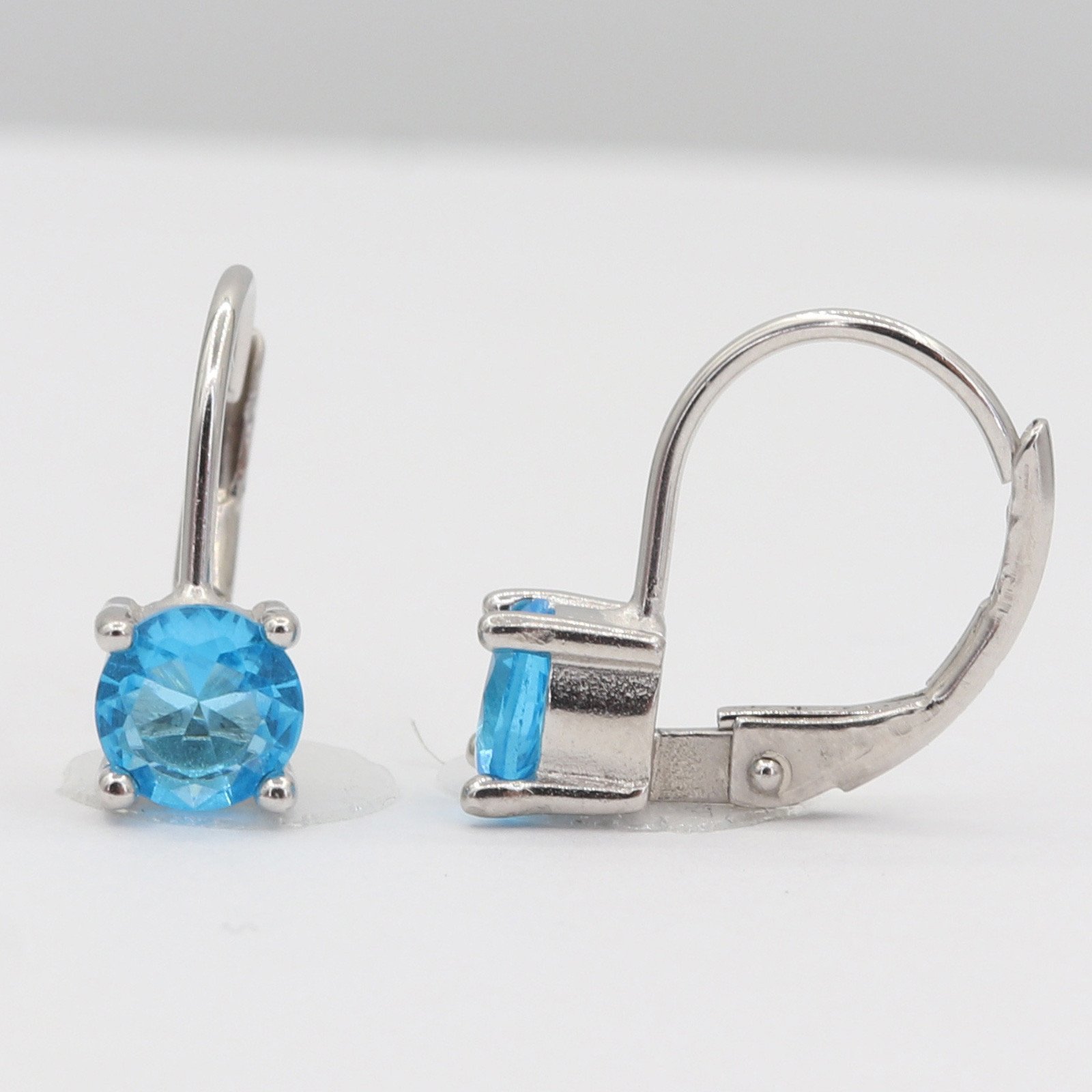 Stříbrné náušnice 105925