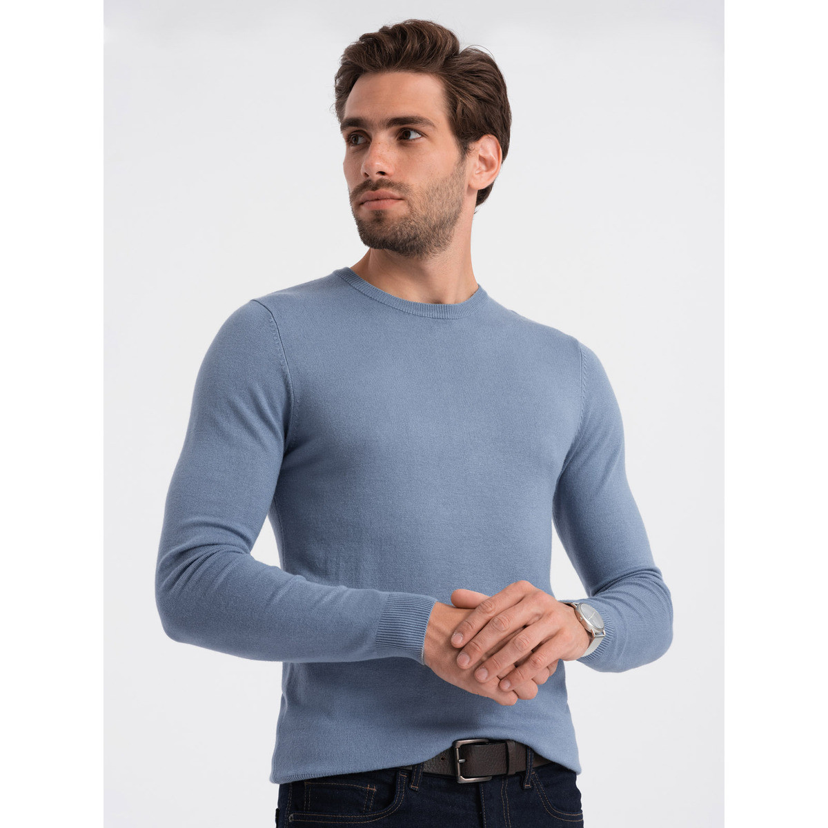 Ombre  Classic men apos;s sweater with round neckline - light blue V10  ruznobarevne